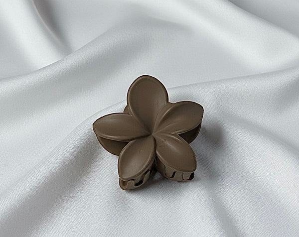 FLORAL matte finish clutcher